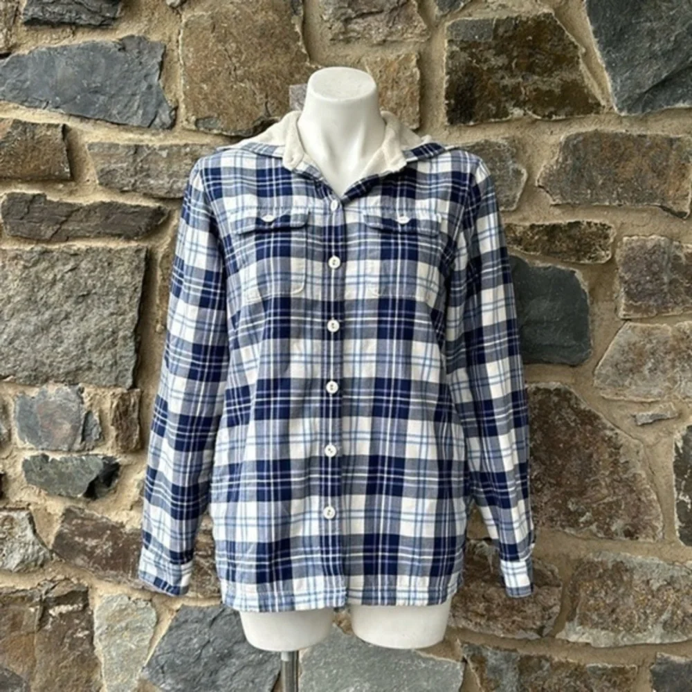 L.L. Bean Blue Plaid Flannel Jacket with Fleece Lining Lon Button-Up size Small